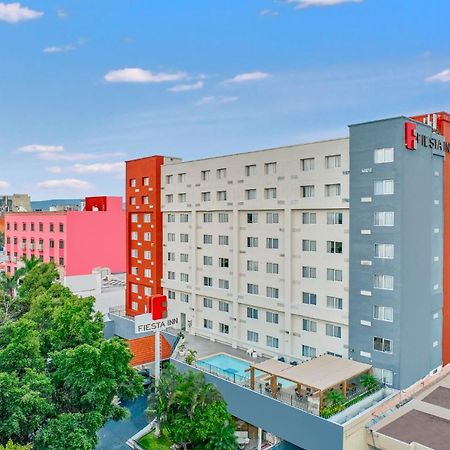 Fiesta Inn Guadalajara Expo Сапопан Экстерьер фото